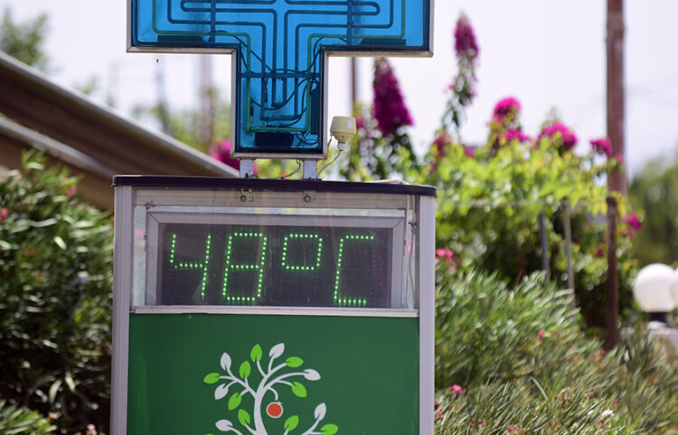 Καύσωνας στην περιοχή των Μυκήνων, στην Αργολίδα (φωτ.: EUROKINISSI / Βασίλης Παπαδόπουλος)