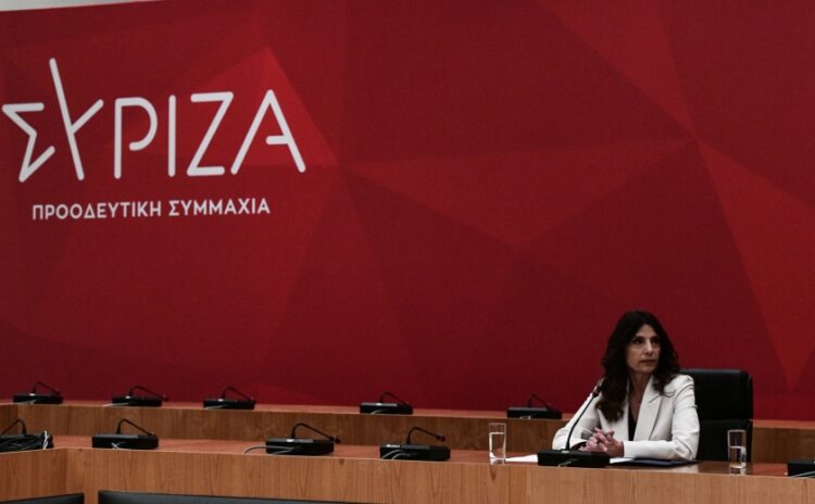 Η Πόπη Τσαπανίδου σε παλιότερη συνέντευξη Τύπου του ΣΥΡΙΖΑ για τον προεκλογικό σχεδιασμό (φωτ.: EUROKINISSI/Τατιάνα Μπόλαρη)