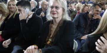 Η Λίζα Έβερτ σε παρουσίαση υποψηφίων Δημοτικών και Κοινοτικών Συμβούλων από τον υποψήφιο Δήμαρχο Αθηναίων Κώστα Μπακογιάννη (φωτ. αρχείου: ΑΠΕ-ΜΠΕ/Συμέλα Παντζαρτζή)