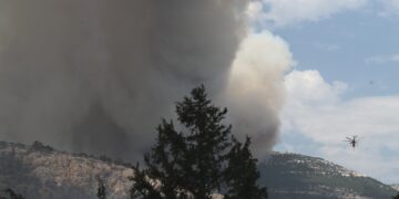 Πυρκαγιά στην Πάρνηθα (φωτ.: Eurokinissi/Τατιάνα Μπόλαρη)