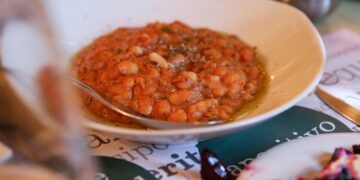 Ο φασουλονταβάς σε όλο του το μεγαλείο (φωτ.: ΑΠΕ-ΜΠΕ)