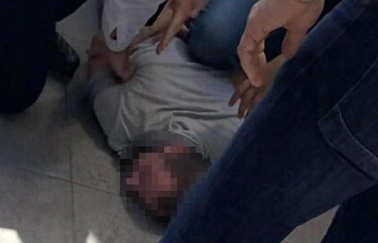 Στιγμιότυπο από τη σύλληψη του δράστη (φωτ.: ertnews.gr)