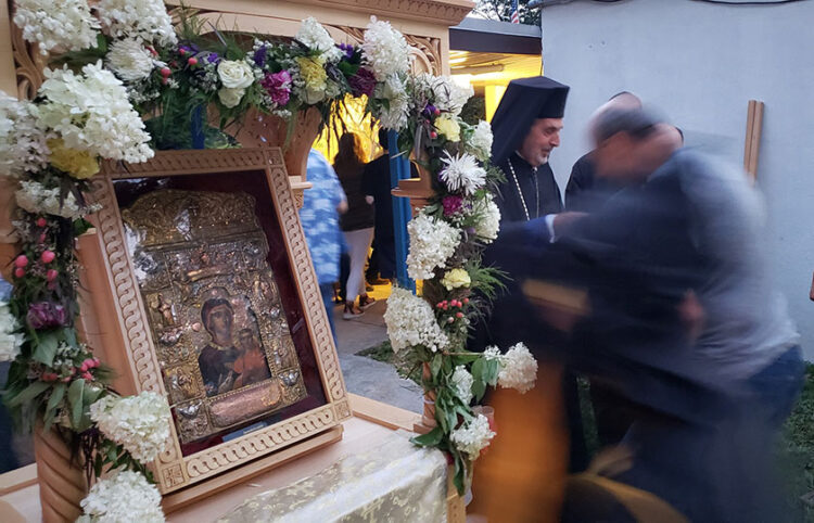 Η εικόνα της Παναγίας Σουμελά στο... σπίτι της στο Νιου Τζέρσεϊ των ΗΠΑ (φωτ.: Facebook / Holy Institution Panagia Soumela)
