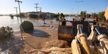 Η πλημμυρισμένη συνοικία Γιαννούλη στη Λάρισα (φωτ.: EUROKINISSI / Γιώργος Κονταρίνης)