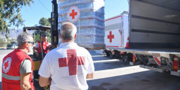 O ΟΠΑΠ απέστειλε στις πληγείσες περιοχές της Θεσσαλίας 100.000 μπουκάλια εμφιαλωμένο νερό (φωτ.: ΟΠΑΠ)