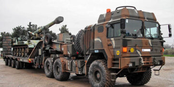 Αρματοφορέας του Ελληνικού Στρατού (φωτ.: ΓΕΕΘΑ)