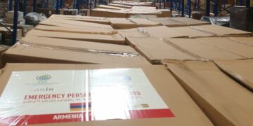 Ανθρωπιστική βοήθεια 4 τόνων παρέδωσαν στις αρμενικές αρχές στο Ερεβάν οι ΜΚΟ IHAF και ΙΑΣΙΣ με τη συνδρομή του ΥΠΕΞ (φωτ.: iasismed.eu)