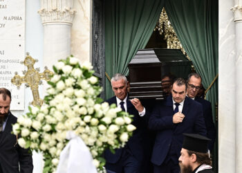Κηδεία του ηθοποιού και σκηνοθέτη Γιώργου Μιχαλακόπουλου στο Α’ Νεκροταφείο Αθηνών (φωτ.: EUROKINISSI / Μιχάλης Καραγιάννης)