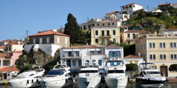 Άποψη του Πόρου (φωτ.: EUROKINISSI/Κατερίνα Νομικού)