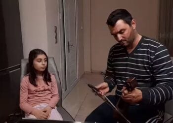 Ο Δημήτρης Τριανταφυλλίδης με τη γλυκιά Λίνα, την κόρη του (πηγή: facebook.com/dimitris.triantafullidis.7)