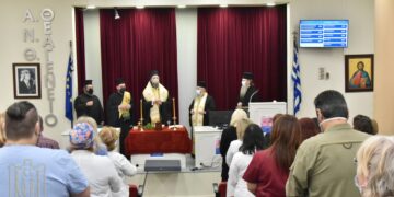 Επίσκεψη του μητροπολίτη Θεσσαλονίκης Φιλόθεου στο «Θεαγένειο» αντικαρκινικό νοσοκομείο (φωτ.: ΑΠΕ-ΜΠΕ)