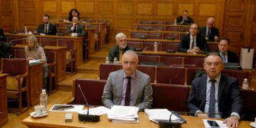 Βουλευτές συμμετέχουν στην εξεταστική επιτροπή για «τη διερεύνηση του εγκλήματος των Τεμπών και όλων των πτυχών που σχετίζονται με αυτό» στη Βουλή, Πέμπτη 11 Ιανουαρίου 2024. (Φωτ.: ΑΠΕ-ΜΠΕ/Αλέξανδρος Μπελτές)