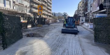 Εργασίες ασφαλτόστρωσης στην οδό Εγνατία (φωτ.: Γιώργος Κουρκουρίκης)