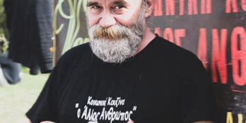 Ο Κωνσταντίνος Πολυχρονόπουλος (φωτ.: Facebook / Ο Άλλος Άνθρωπος Κοινωνική Κουζίνα Δωρεάν Φαγητό Για Όλους)