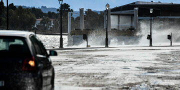 Ισχυροί άνεμοι σαρώνουν την Πρέβεζα (φωτ.: EUROKINISSI / Γιώργος Ευσταθίου)