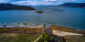 Η λίμνη Βεγορίτιδα (φωτ.: EUROKINISSI/Αντώνης Νικολόπουλος)