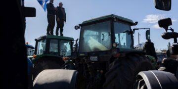 Εικόνα από το αγροτικό συλλαλητήριο, στο πλαίσιο κινητοποιήσεων, με αφορμή την έκθεση Agrotica στη Θεσσαλονίκη (φωτ.: ΑΠΕ-ΜΠΕ/Αχιλλέας Χηράς)