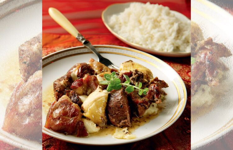 (Φωτ.: Γιώργος Δρακόπουλος. Food styling: Τίνα Webb. Πηγή: gastronomos.gr)