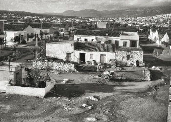 Προσφυγική συνοικία της Αθήνας, 1950-51 (φωτ.: Κέντρο Μικρασιατικών Σπουδών)