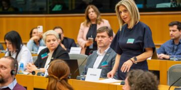 Η Μαρία Καρυστιανού κατά την ομιλία της στο ευρωκοινοβούλιο (φωτ.: EUROKINISSI/POOL Photo)