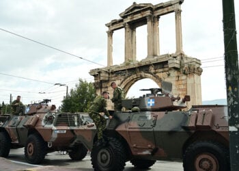Εικόνα από τη στρατιωτική παρέλαση στην Αθήνα για την εθνική επέτειο της 25ης Μαρτίου (φωτ. αρχείου: EUROKINISSI / Σωτήρης Τζούμας)