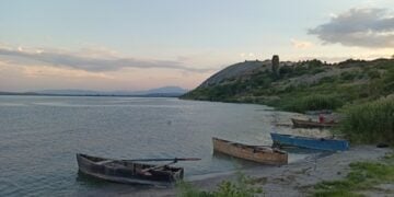 Άποψη της λίμνης Βεγορίτιδας, στο δήμο Αμυνταίου στη Φλώρινα (φωτ.: Πόπη Παπαγεωργίου)