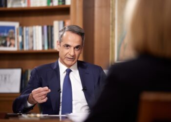Συνέντευξη του πρωθυπουργού Κυριάκου Μητσοτάκη στον τηλεοπτικό σταθμό ΣΚΑΪ και στην δημοσιογράφο Σία Κοσιώνη. Πέμπτη 25 Απριλίου 2024 (φωτ.: Γραφείο Τύπου πρωθυπουργού/Δημήτρης Παπαμήτσος)