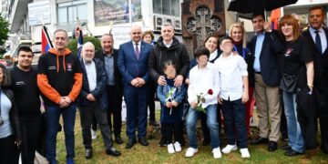 Παρά την κακοκαιρία, πλήθος κόσμου πήρε μέρος στην ποδηλατοδρομία (φωτ.: Υπουργείο Εσωτερικών)