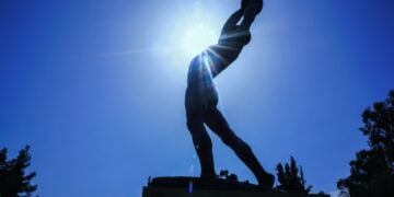 Καλοκαιρία θα επικρατήσει σήμερα στην Αθήνα (φωτ.: EUROKINISSI / Γιώργος Κονταρίνης)