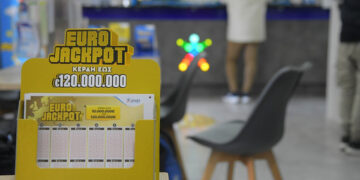 Το δελτίο του  Eurojackpot (φωτ.: ΟΠΑΠ)