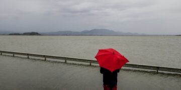 Κακοκαιρία στη λίμνη Κάρλα (φωτ.: EUROKINISSI)