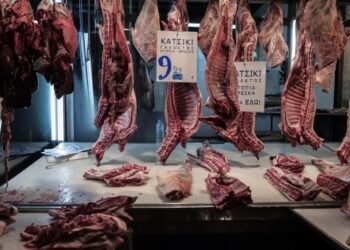 Κατσίκια στη Βαρβάκειο αγορά κατά την περσινή πασχαλινή περίοδο (φωτ.: EUROKINISSI/Κώστας Τζούμας)