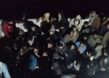 Στην Παλαιόχωρα Χανίων μεταφέρθηκαν οι 74 παράτυποι μετανάστες που διασώθηκαν (φωτ.: cretalive.gr)