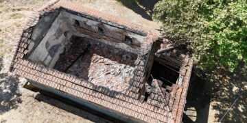 Το εκκλησάκι του Αγίου Ιωάννη καταστράφηκε ολοσχερώς από τη φωτιά (φωτ.: facebook/Χάρης Θεοδώρου)