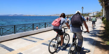 Καιρός για... ποδηλατάδα (φωτ.: EUROKINISSI / Γιάννης Παναγόπουλος)