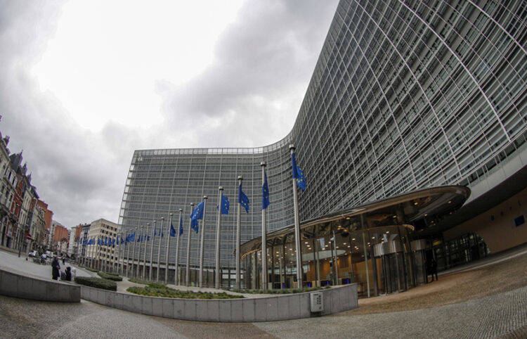 Η έδρα της Ευρωπαϊκής Επιτροπής στις Βρυξέλλες (φωτ. αρχείου: EPA/OLIVIER HOSLET)