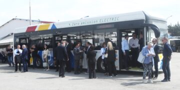 Ένα από τα ηλεκτρικά λεωφορεία του ΟΑΣΘ (φωτ.: ΜΟΤΙΟΝΤΕΑΜ/Βασίλης Βερβερίδης)