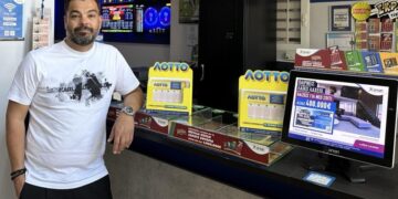 Θανάσης Γιαπουτζής, ιδιοκτήτης καταστήματος ΟΠΑΠ επί της οδού Γρ. Λαμπράκη 16, στον Εύοσμο Θεσσαλονίκης (φωτ.: ΟΠΑΠ)