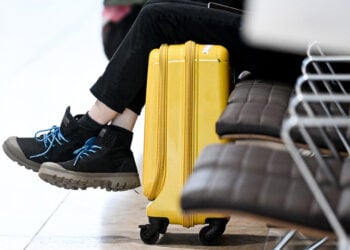 Ταξιδιώτες (φωτ.: EPA /  Filip Singer)