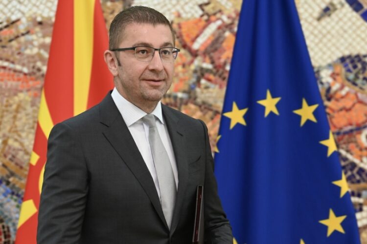 Ο πρωθυπουργός των Σκοπιών και αρχηγός του δεξιού κόμματος VMRO-DPMNE Χρίστιαν Μίτσκοσκι (φωτ.: EPA/Georgi Licovski)