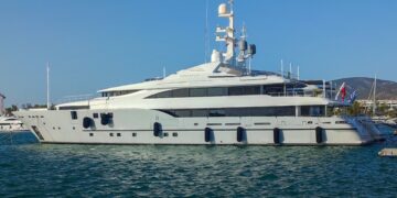 Η τουριστική θαλαμηγός «ΠΕΡΣΕΦΟΝΗ Ι» (φωτ.: EUROKINISSI)