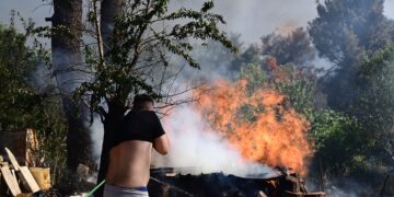 Πυρκαγιά στη Σταμάτα Αττικής (φωτ.: EUROKINISSI / Μιχάλης Καραγιάννης)
