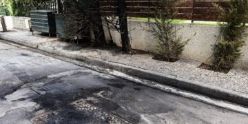 Το εξωτερικό της σπιτιού της προέδρου του Αρείου Πάγου Ιωάννας Κλάπα (φωτ.: EUROKINISSI / Μιχάλης Καραγιάννης)