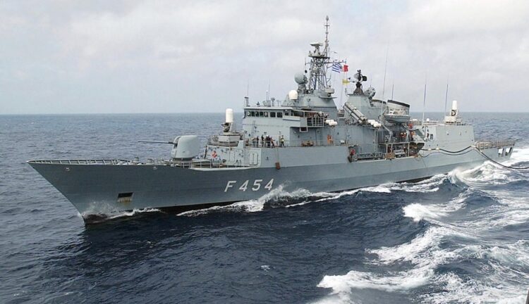 (Φωτ.: PH1(NAO) JIM HAMPSHIRE, USN. - http://www.dodmedia.osd.mil/Assets/2006/Navy/DN-SD-06-07634.JPG)