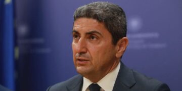 Ο πρώην υπουργός και βουλευτής Ηρακλείου Λευτέρης Αυγενάκης (φωτ.: ΑΠΕ-ΜΠΕ/ Αλέξανδρος Βλάχος)