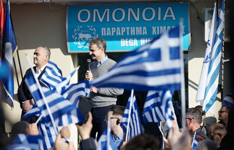 Φρέντι Μπέλερης και Κυριάκος Μητσοτάκης στη Χειμάρρα, τον Δεκέμβριο του 2022 (φωτ.: Γραφείο Τύπου Πρωθυπουργού / Δημήτρης Παπαμήτσος)