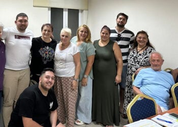 Το νέο Διοικητικό Συμβούλιο της Ένωσης Ποντίων Νίκαιας-Κορυδαλλού (φωτ.: Facebook / Ένωση Ποντίων Νίκαιας-Κορυδαλλού)