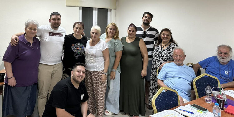Το νέο Διοικητικό Συμβούλιο της Ένωσης Ποντίων Νίκαιας-Κορυδαλλού (φωτ.: Facebook / Ένωση Ποντίων Νίκαιας-Κορυδαλλού)