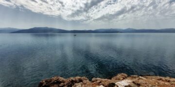 Έντονη συννεφιά στην περιοχή του Ναυπλίου (φωτ.: ΑΠΕ-ΜΠΕ/Ευάγγελος Μπουγιώτης)