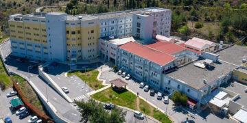 Το νοσοκομείο της Βέροιας, όπου διακομίστηκε νεκρός ο άτυχος ηλικιωμένος (φωτ.: verhospi.gr)